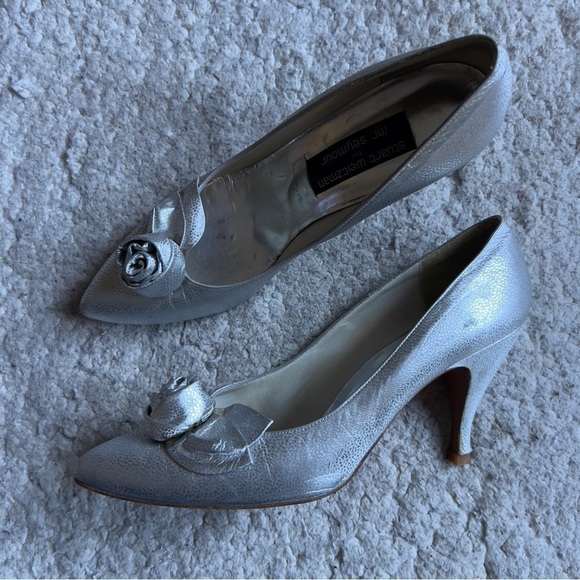 Stuart Weitzman for Mr. Seymour VTG Metallic Silver Rosette Vamp High Heels 10B - Picture 10 of 10